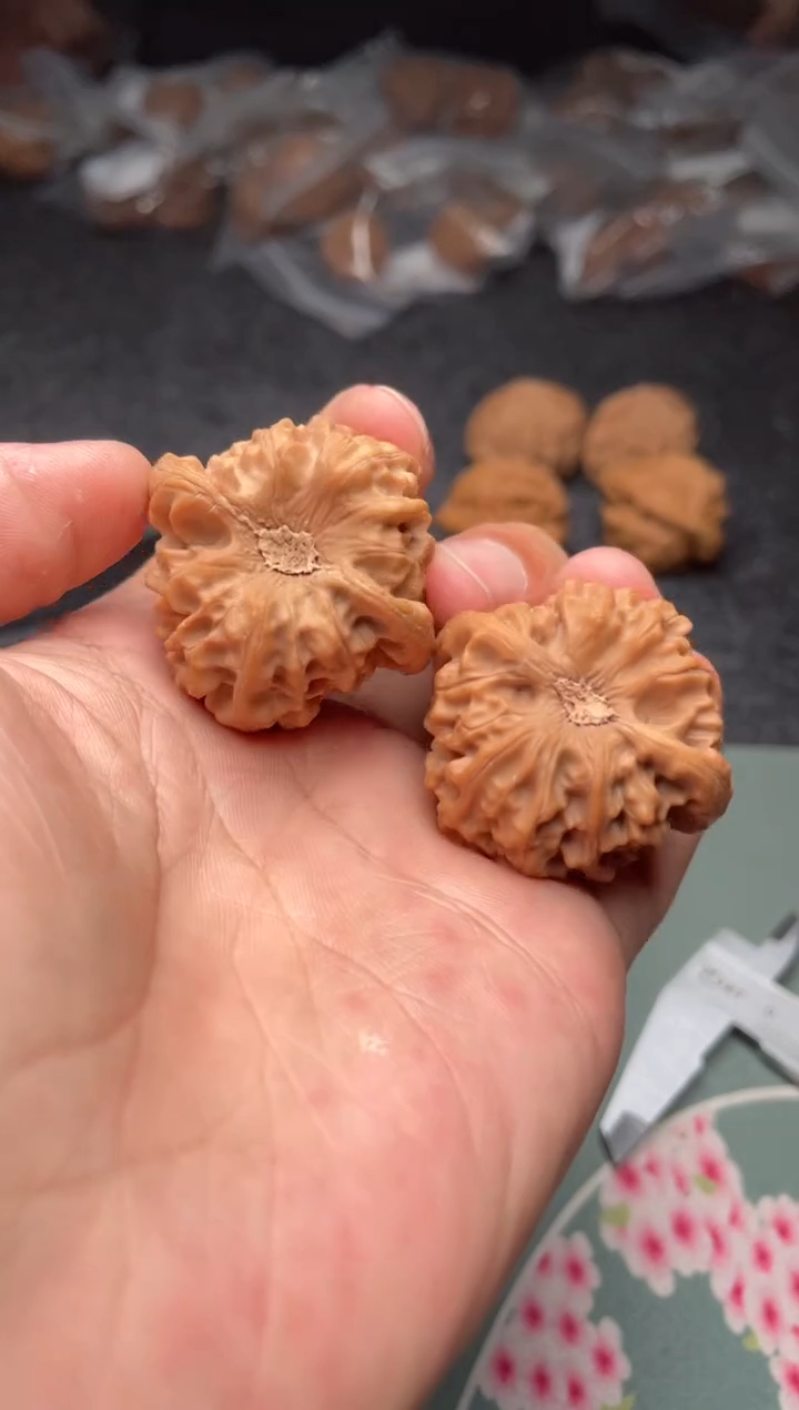 把件文玩核桃a268   龙门涧   38尺