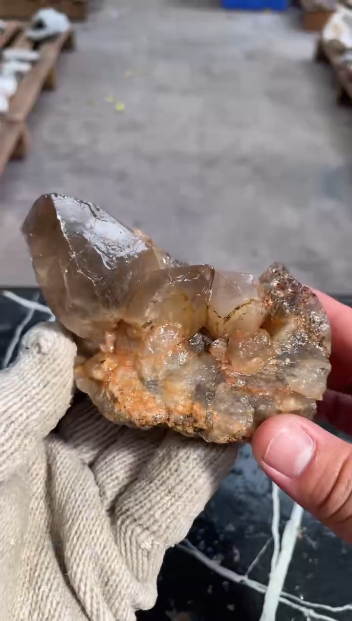 【闪购商品】烟晶原石未镶嵌天然茶水晶原石摆件