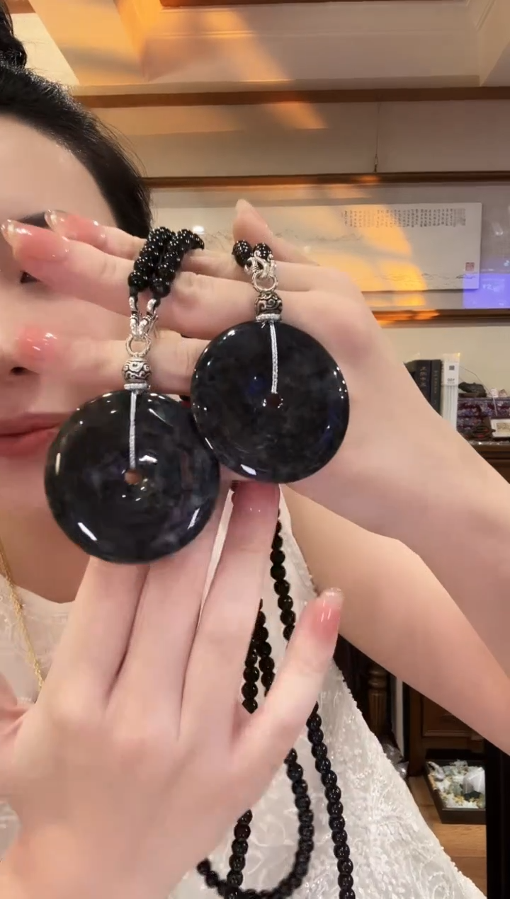 颈饰未镶嵌翡翠多样性发其一