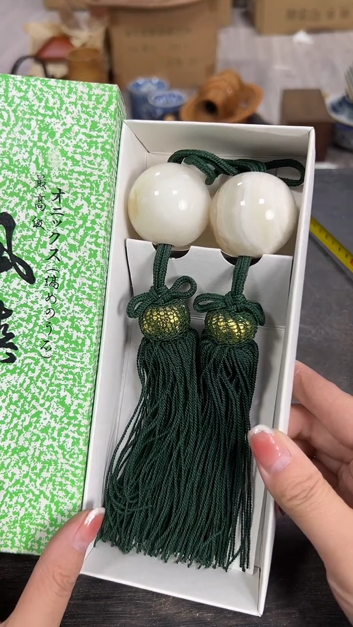 小甜甜开播了什么都有