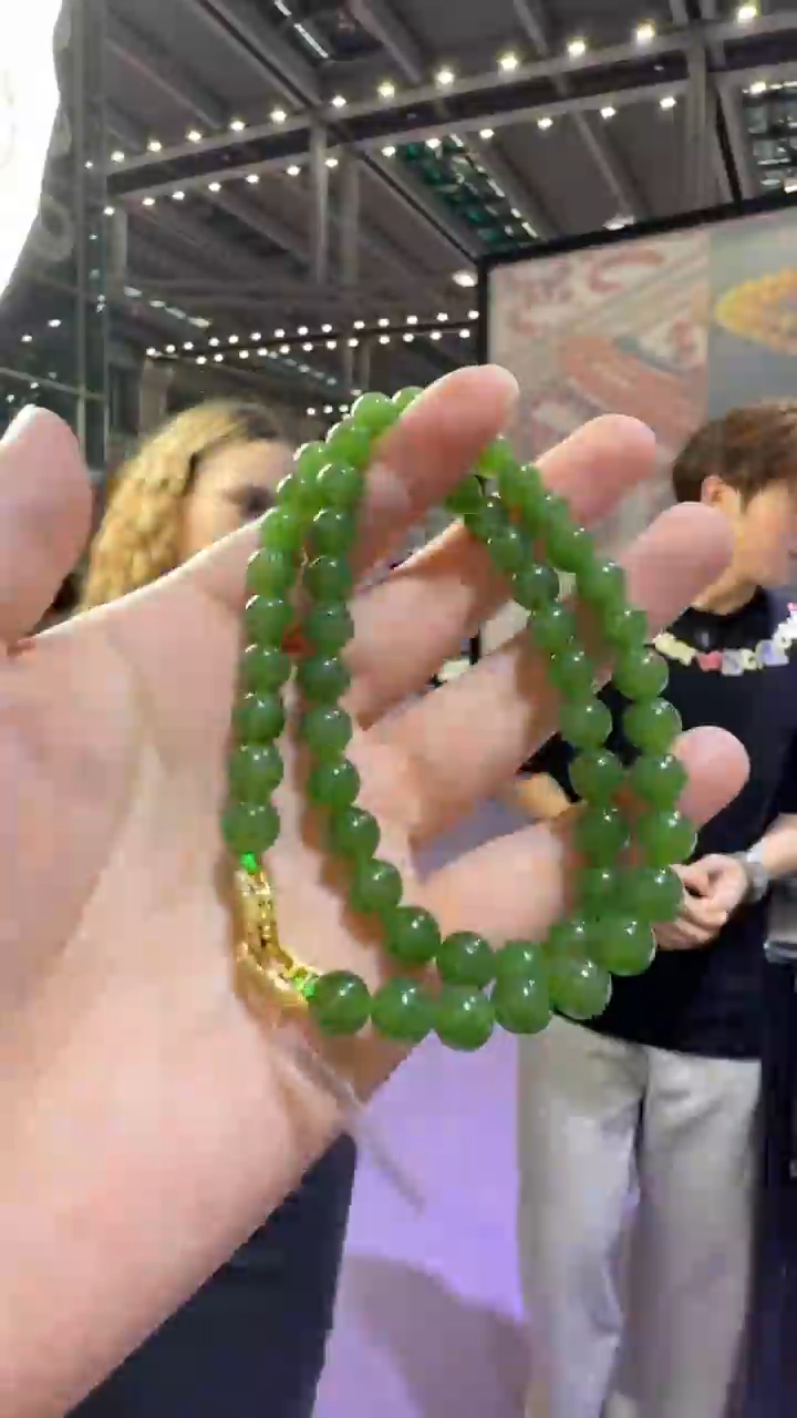 颈饰未镶嵌和田玉269秒拍号 假一罚三