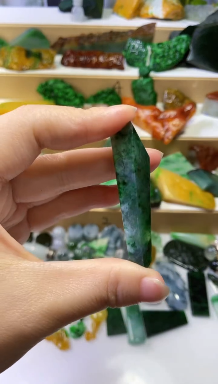 颈饰未镶嵌翡翠用****子063天然翡翠