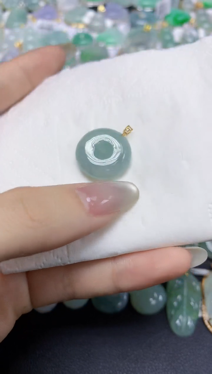 【闪购商品】翡翠18K金镶嵌颈饰天然缅甸翡翠A货