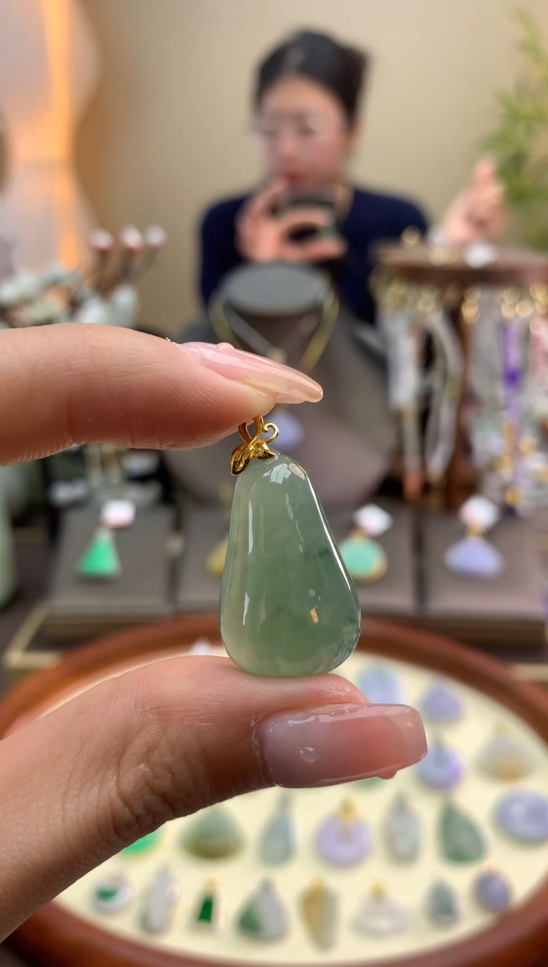 【闪购商品】翡翠颈饰18K金镶嵌福瓜