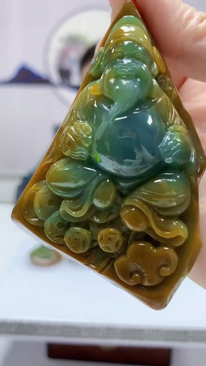 【闪购商品】定制翡翠未镶嵌4852DD-毛货挂件