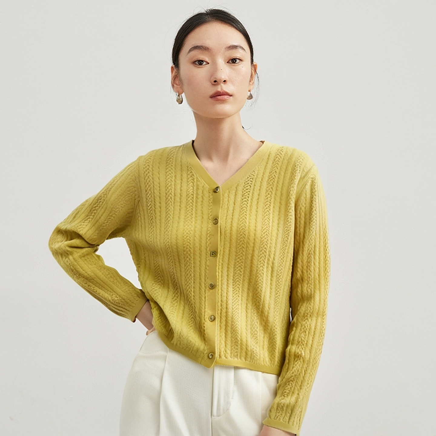 【绒弯湾】时尚百搭气质圆领秋冬休闲羊绒针织开衫