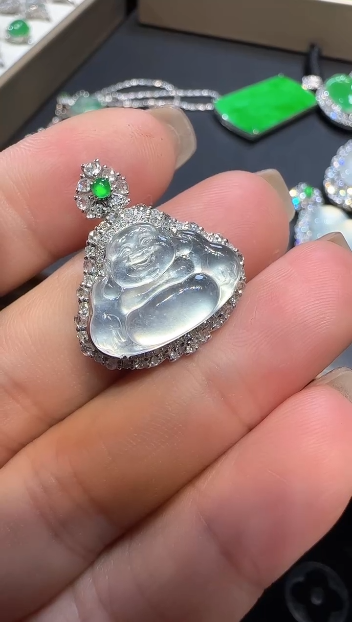 【闪购商品】翡翠颈饰18K金镶嵌佛公