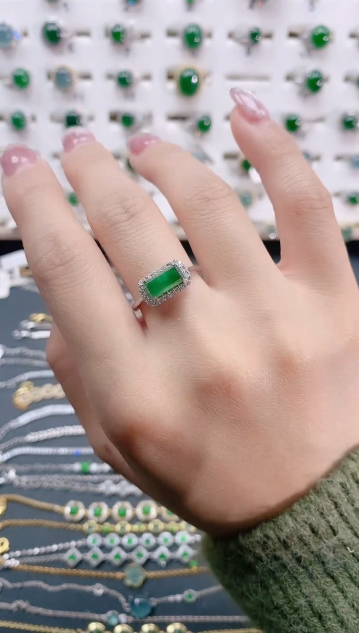 【闪购商品】翡翠戒指银S925镶嵌天然翡翠