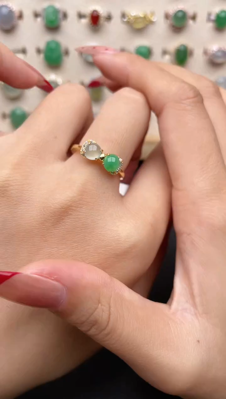 【闪购商品】翡翠戒指银S925镶嵌一物一证一礼盒