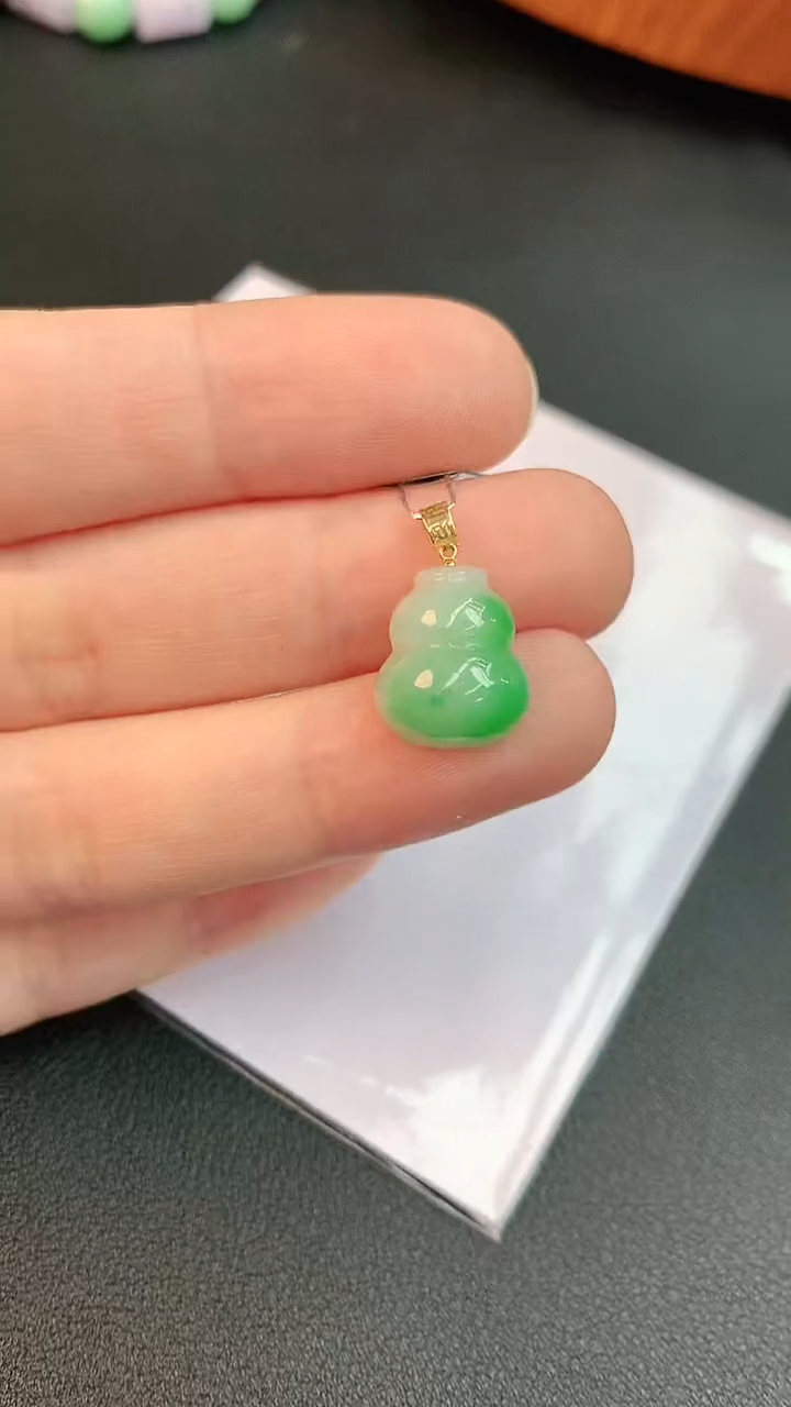 【闪购商品】翡翠颈饰18K金镶嵌 赠礼盒证书 敏