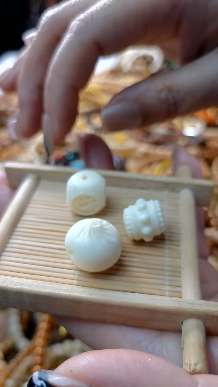 【闪购商品】菩提根/象牙果吊坠象牙果雕刻配饰