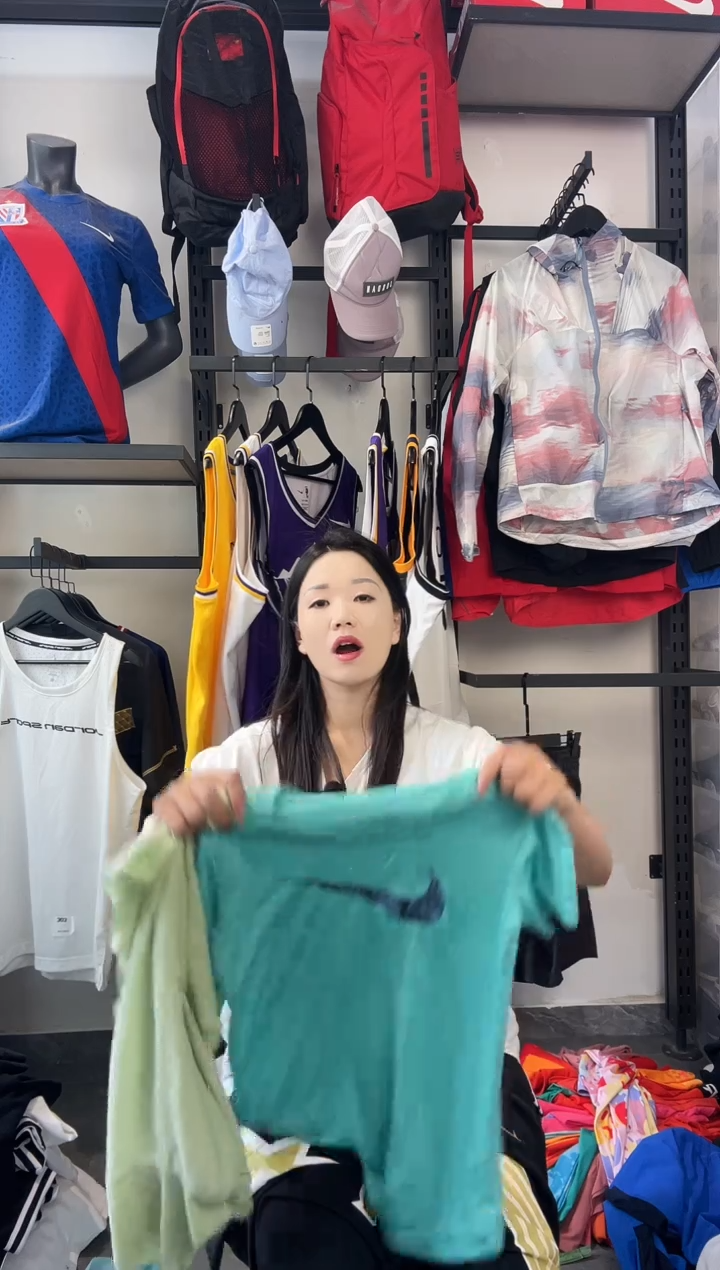 232·编码  瑕疵修复以直播间过款为准 尺码