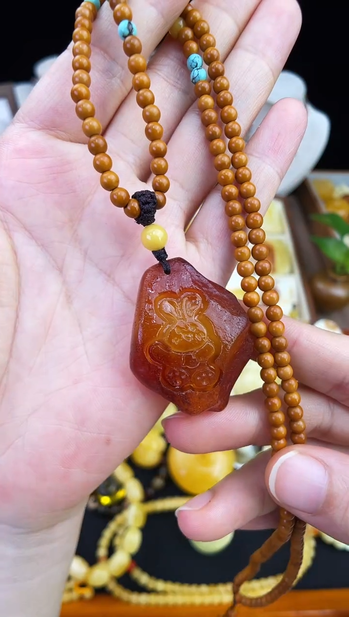 琥珀未镶嵌珠宝奇石柒月