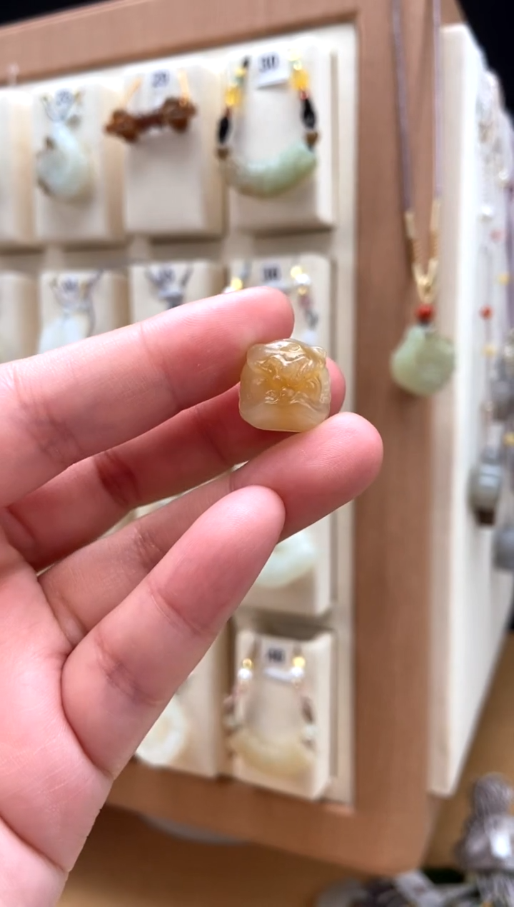 【闪购商品】和田玉手绳未镶嵌小醒狮手绳