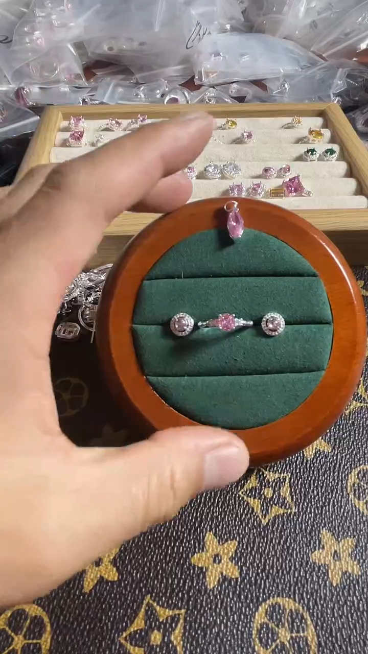 合金合成钻石戒指吊坠  耳钉一套
