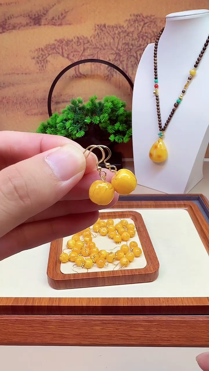 蜜蜡14K金镶嵌耳饰E01 