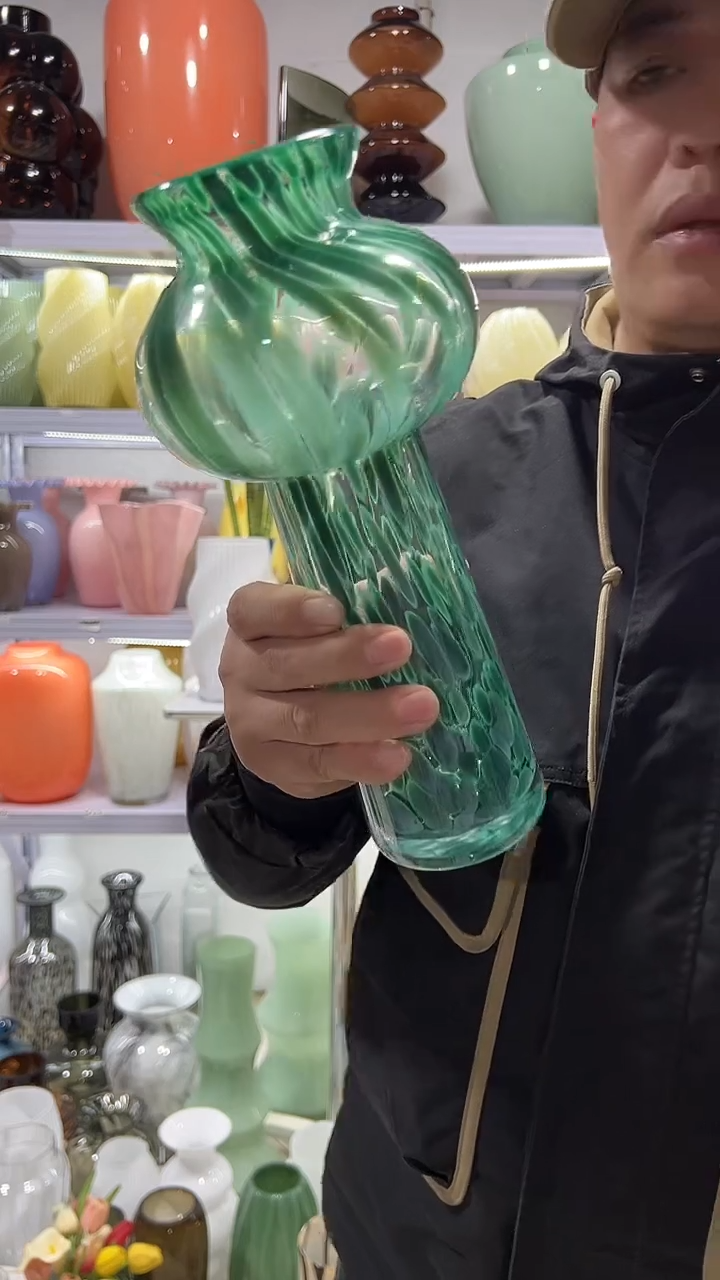 孔雀绿小蛮腰花瓶