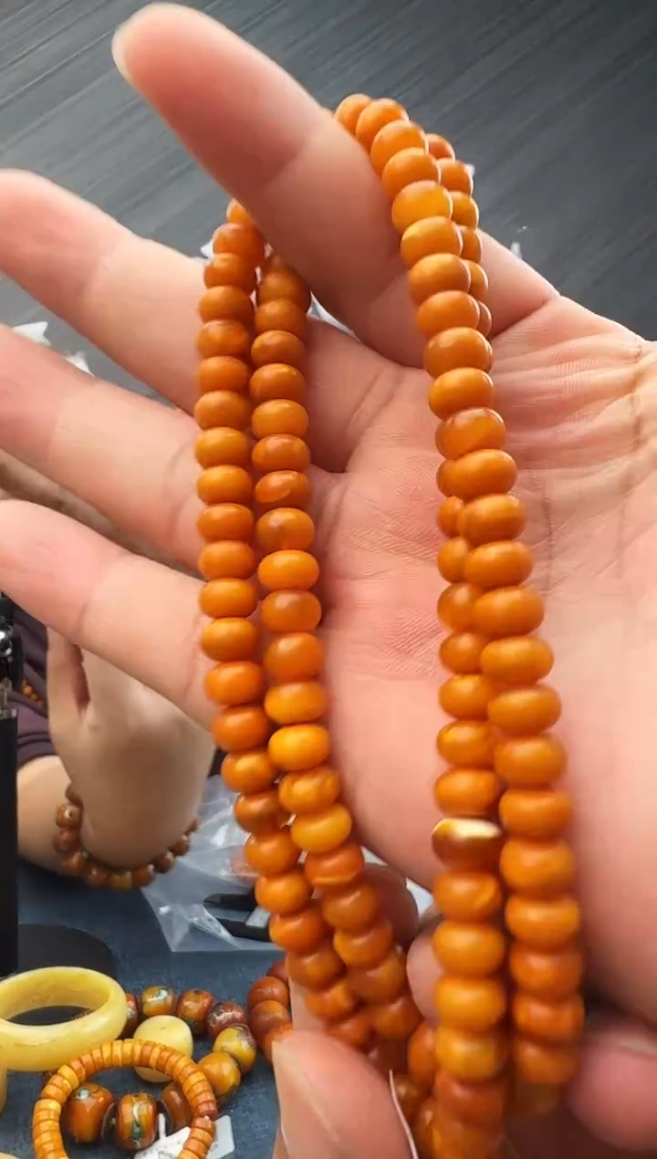 蜜蜡未镶嵌珠宝奇石假一罚十22 ，多样性发其一