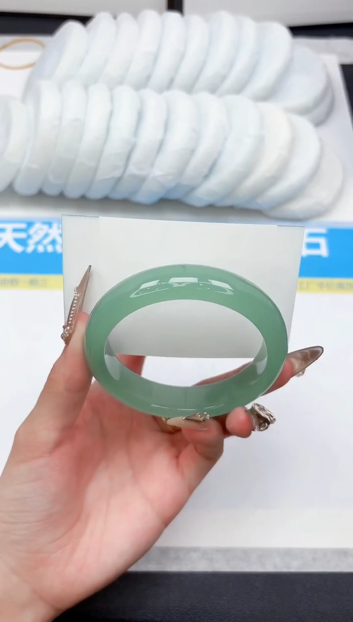 未镶嵌手镯石英质玉21-58.0