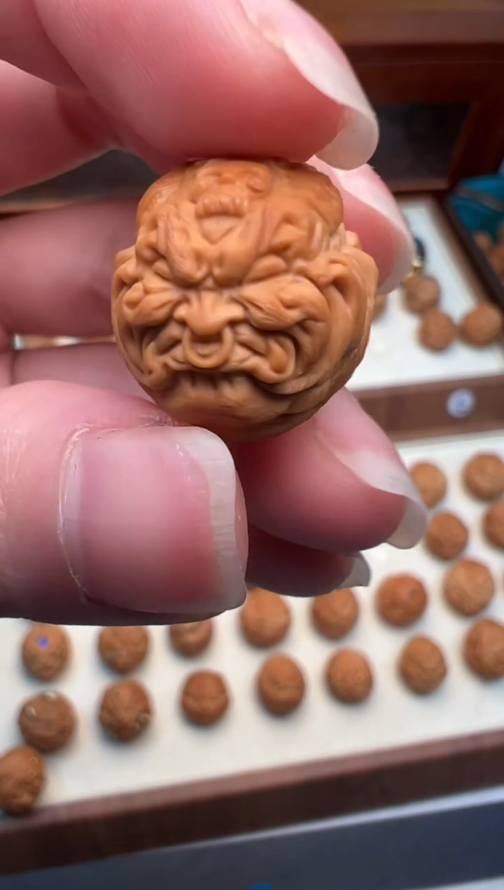 吊坠猴头核桃牛佛爷 手修