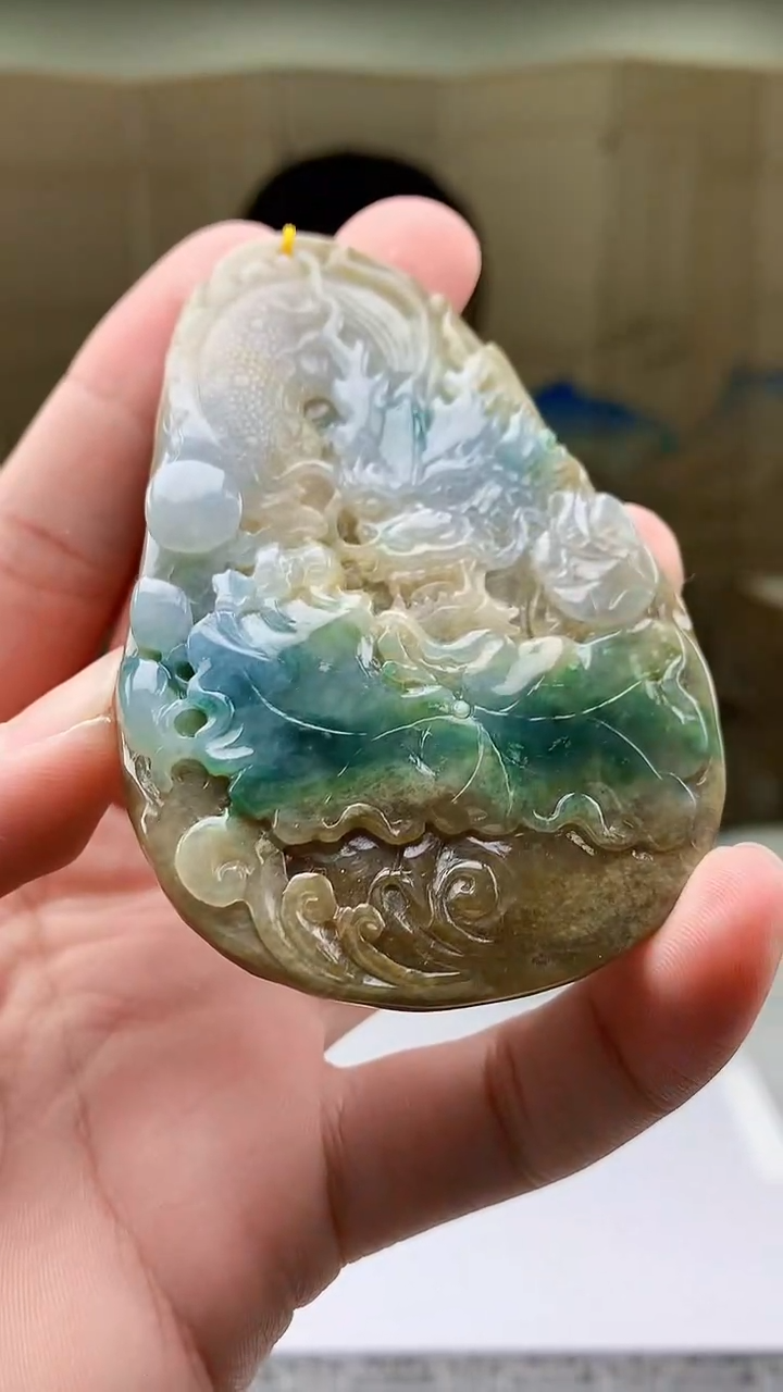 【闪购商品】定制翡翠未镶嵌4812bb-毛货挂件50