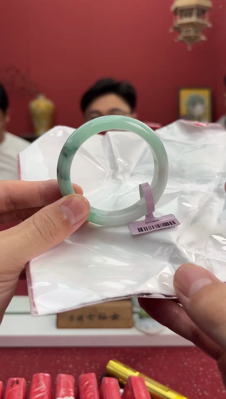 【闪购商品】翡翠手镯未镶嵌6手镯