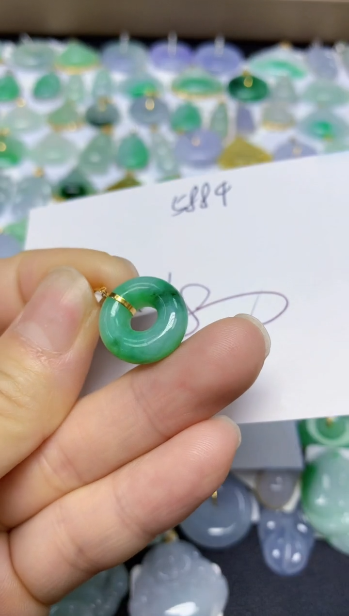 【闪购商品】翡翠挂件18K金镶嵌天然翡翠A货