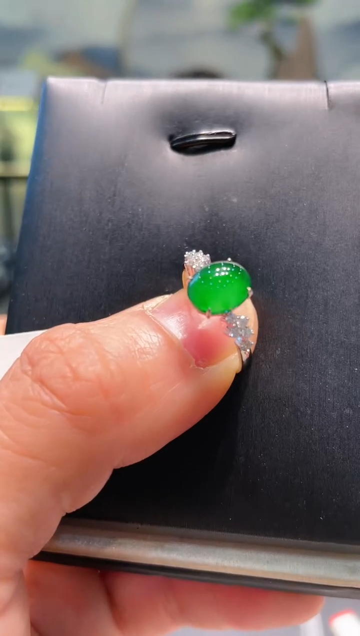 【闪购商品】翡翠颈饰18K金镶嵌Z74天然A货翡翠