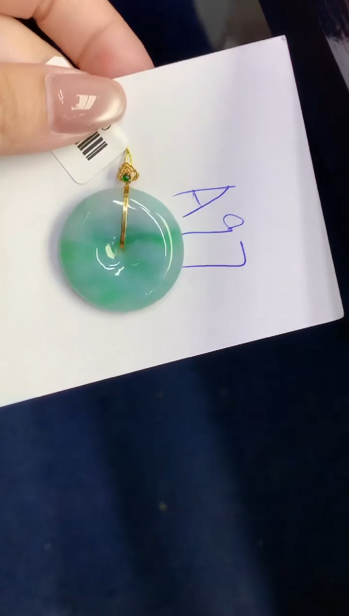 【闪购商品】翡翠颈饰18K金镶嵌00000000000