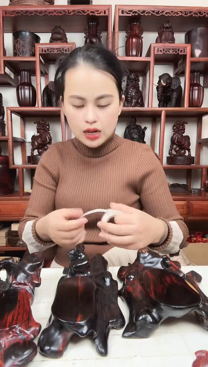 木A****聊臻宝工艺直播商品