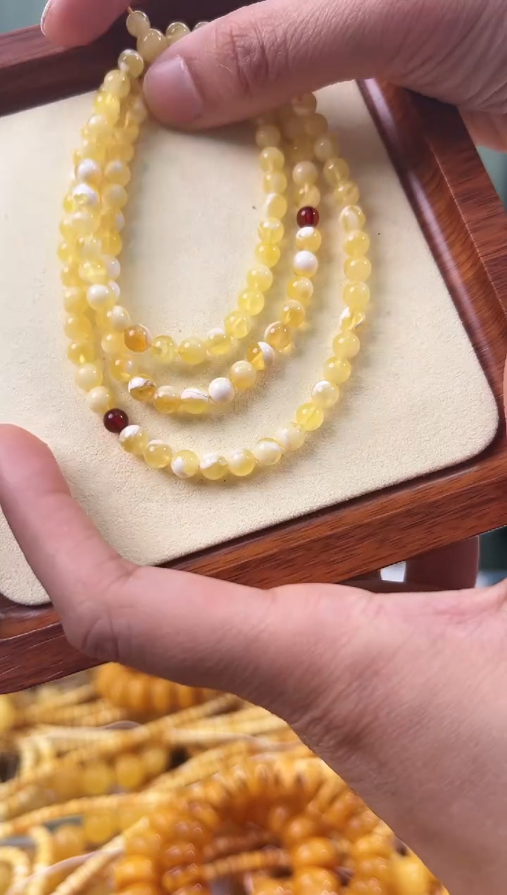 【闪购商品】琥珀手链未镶嵌蜜蜡项链多样性发其中一件