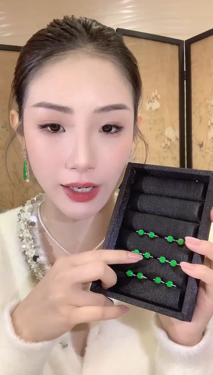 【闪购商品】翡翠耳饰18K金镶嵌A4多样性发一件