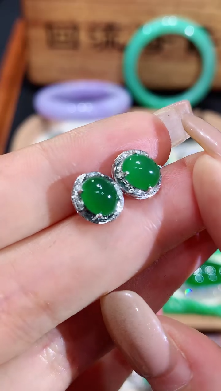 翡翠未镶嵌耳饰多人多样性随机发货1件