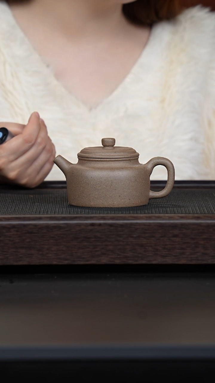 【闪购商品】紫砂茶壶鲨皮青德钟