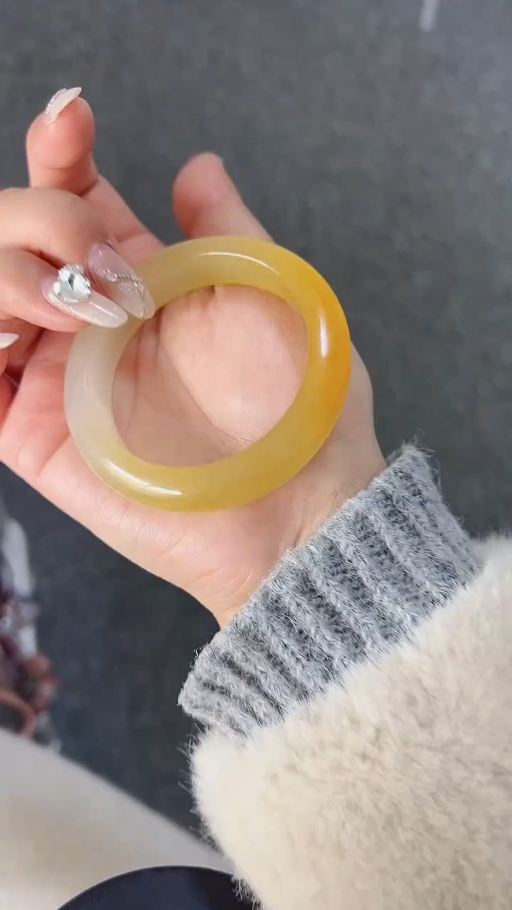 【闪购商品】石英质玉手镯未镶嵌223-56+