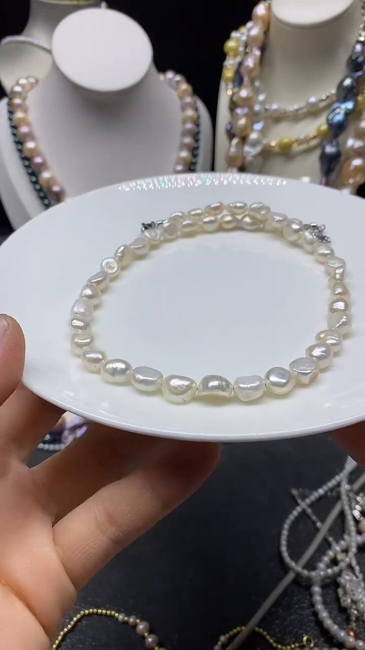 颈饰未镶嵌淡水珍珠多人