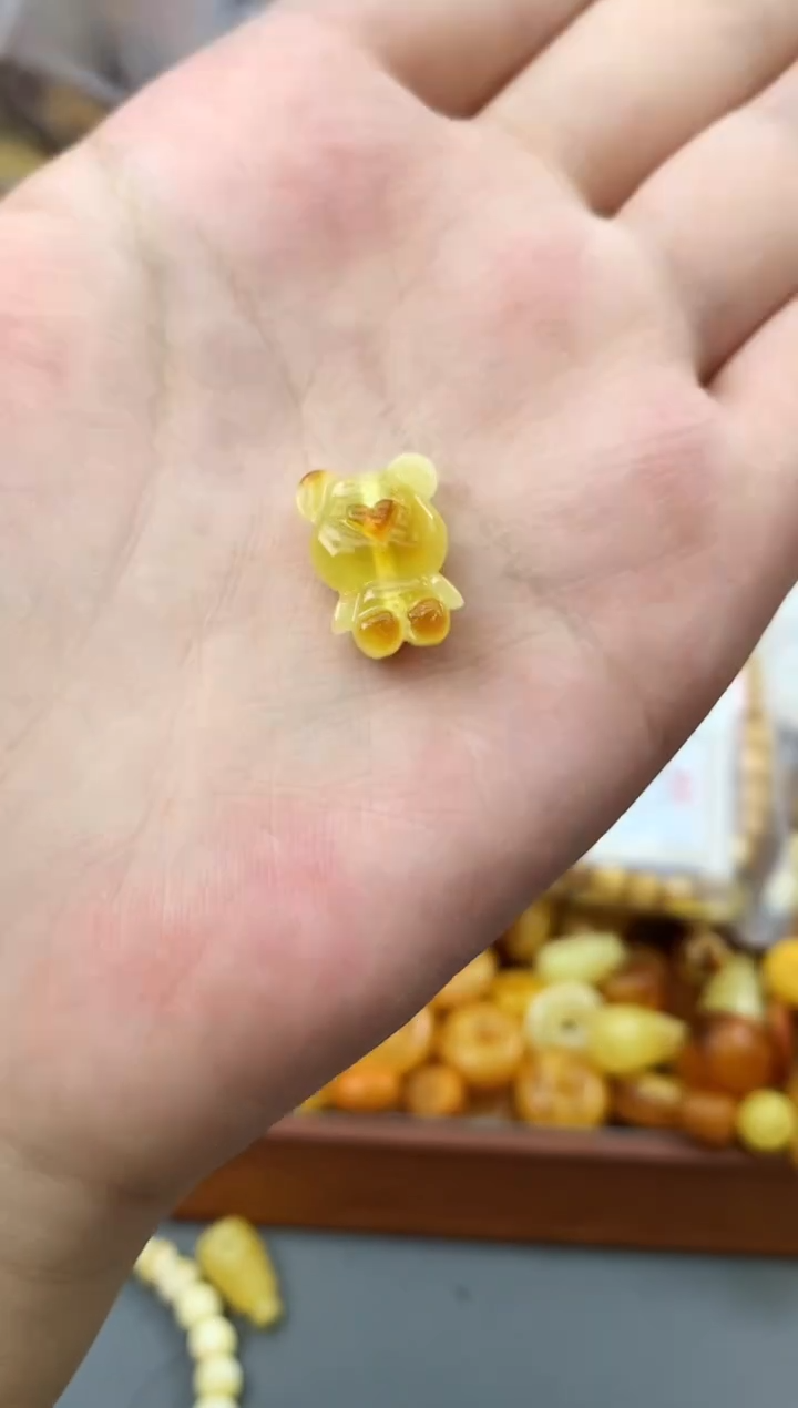 未镶嵌琥珀珠宝奇石46