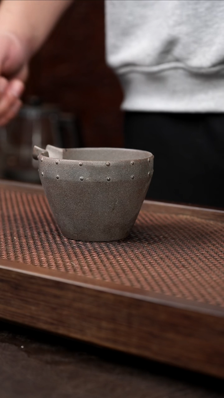 茶壶紫砂岩中泥石鼓公道{微瑕}
