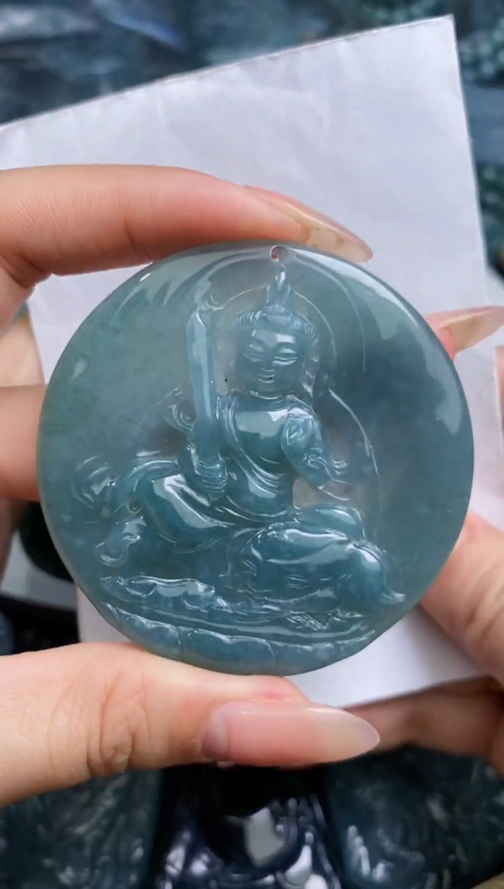 【闪购商品】翡翠颈饰未镶嵌           