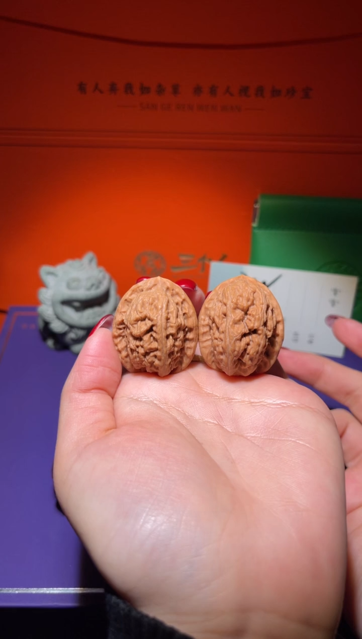 把件文玩核桃37号红莲 走色嘎嘎漂亮 31尺寸