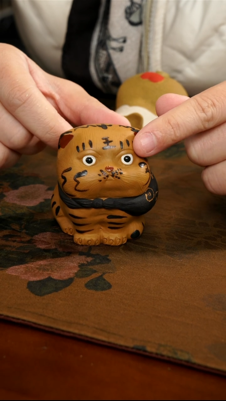 茶壶紫砂背包虎茶宠