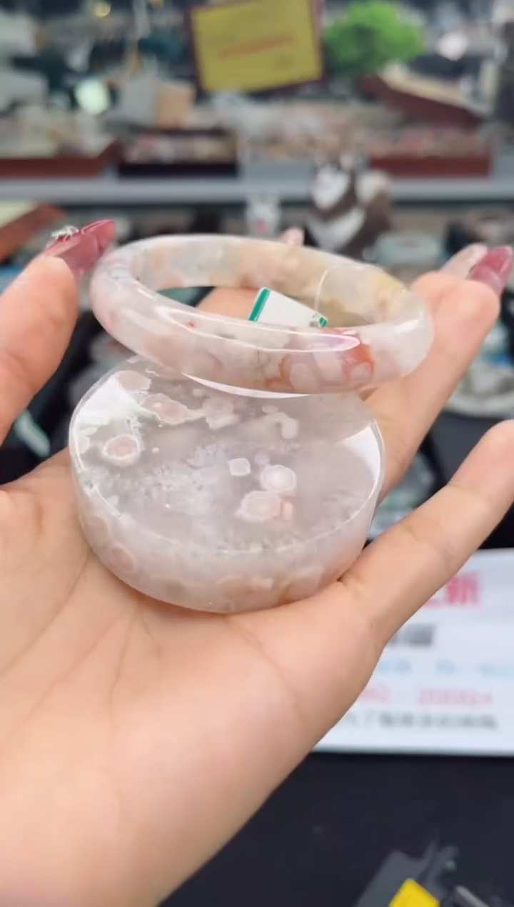 【闪购商品】石英质玉手镯未镶嵌56圈口（赠品镯心）6120134