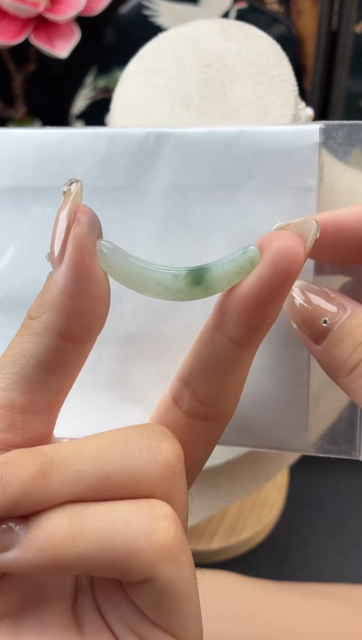 翡翠未镶嵌颈饰100号玉璜