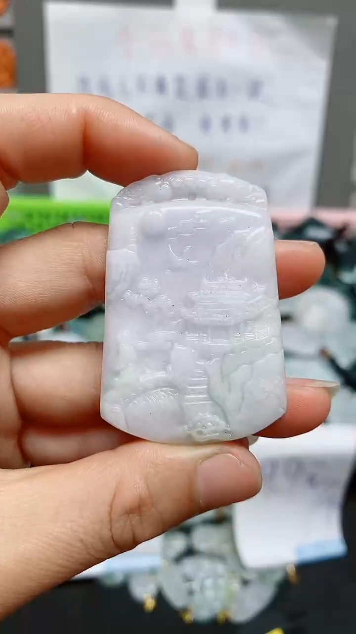 【闪购商品】翡翠颈饰未镶嵌天然翡翠A货