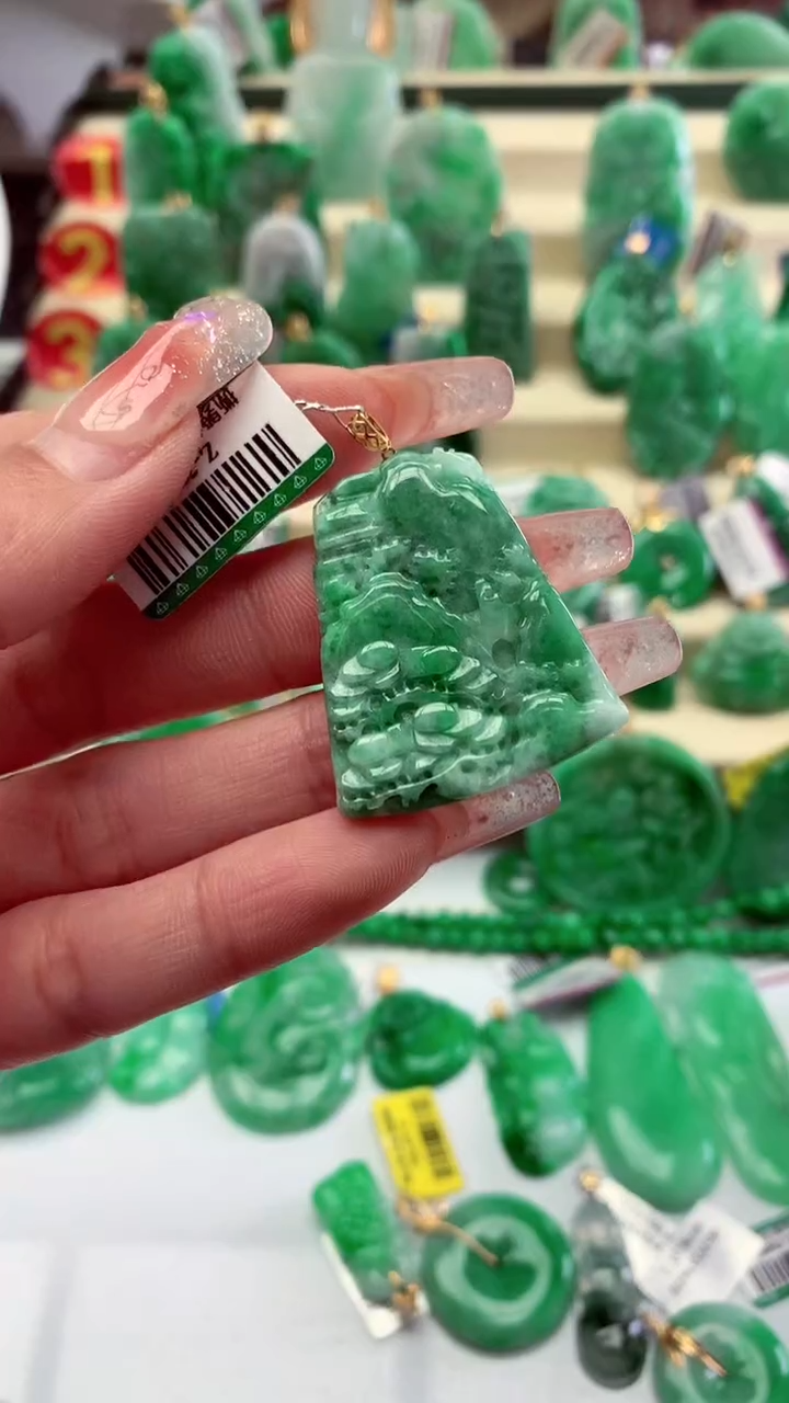 【闪购商品】翡翠颈饰18K金镶嵌挂件