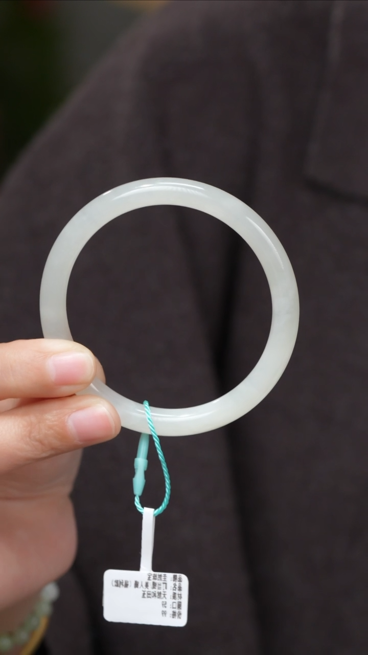 【闪购商品】和田玉手镯未镶嵌095     59圈