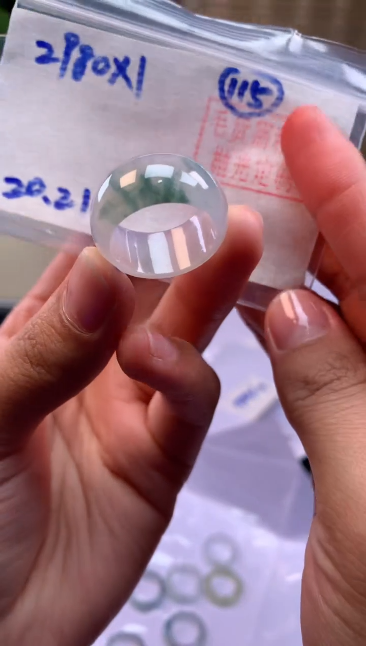 【闪购商品】定制翡翠未镶嵌戒圈#2980元-毛货需精细抛光
