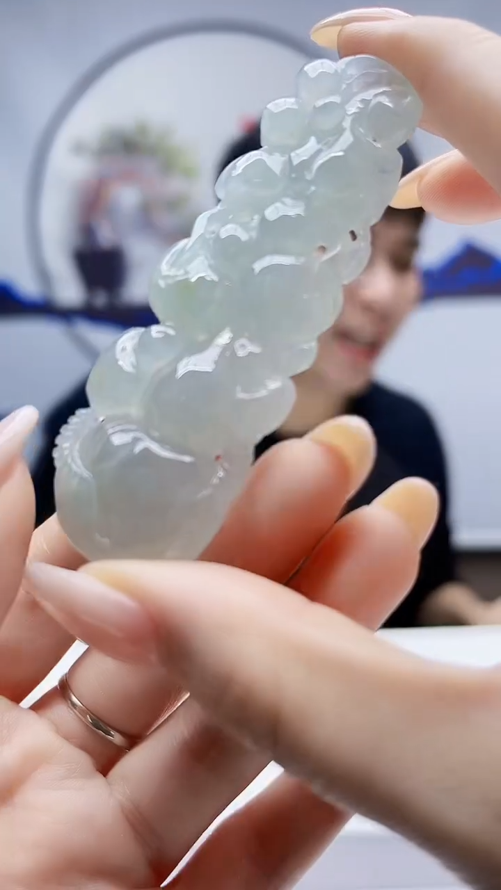 未镶嵌定制翡翠毛货挂件48