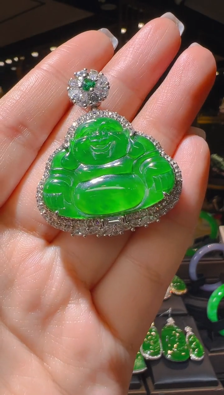 【闪购商品】翡翠吊坠(赠链)银S925镶嵌100         