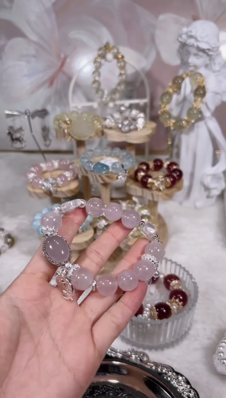 【闪购商品】水晶手链未镶嵌天然水晶默认微瑕 多样性发货发其一